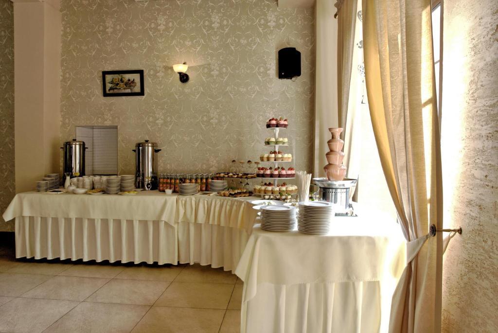 Hotel Folwark 3*
